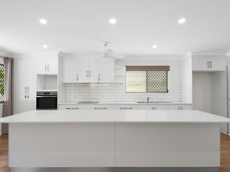 2 Bloom Court, Cranbrook QLD 4814