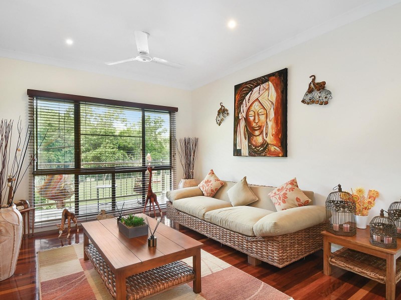 9 Mount Cradle Court, Alligator Creek QLD 4816