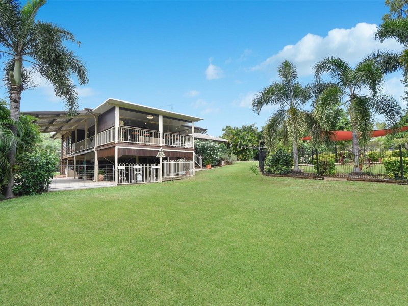9 Mount Cradle Court, Alligator Creek QLD 4816