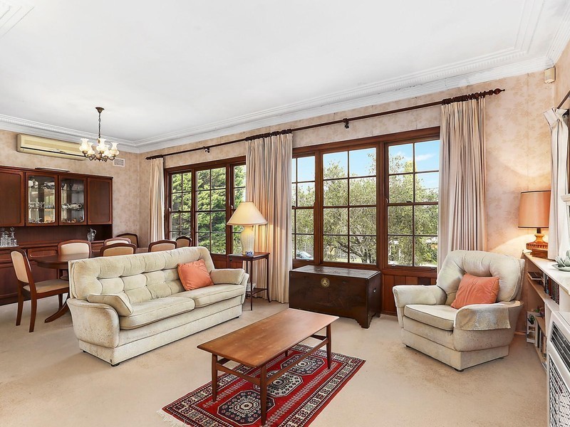 37 Hawthorne Avenue, Chatswood NSW 2067