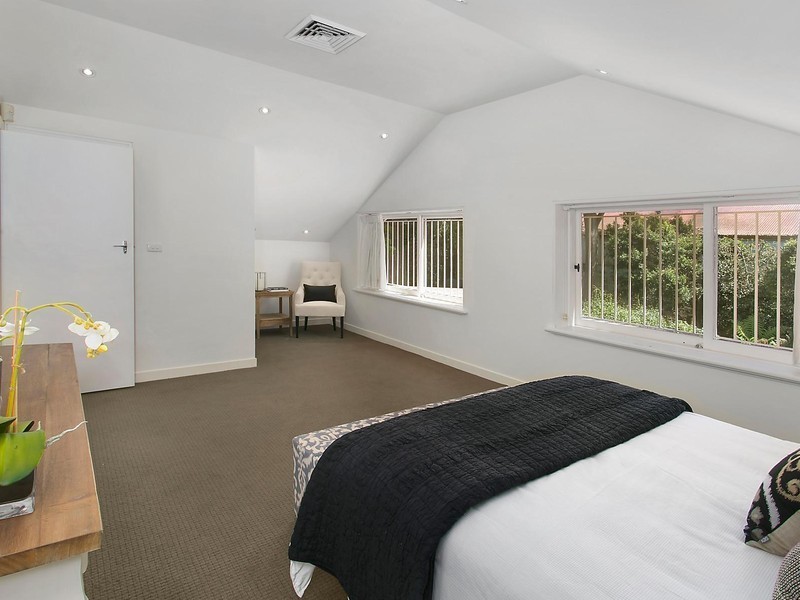 33 Robert Street, Willoughby NSW 2068