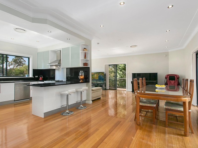 13 Ferncourt Avenue, Roseville NSW 2069