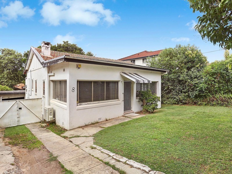 8 Zara Road, Willoughby NSW 2068