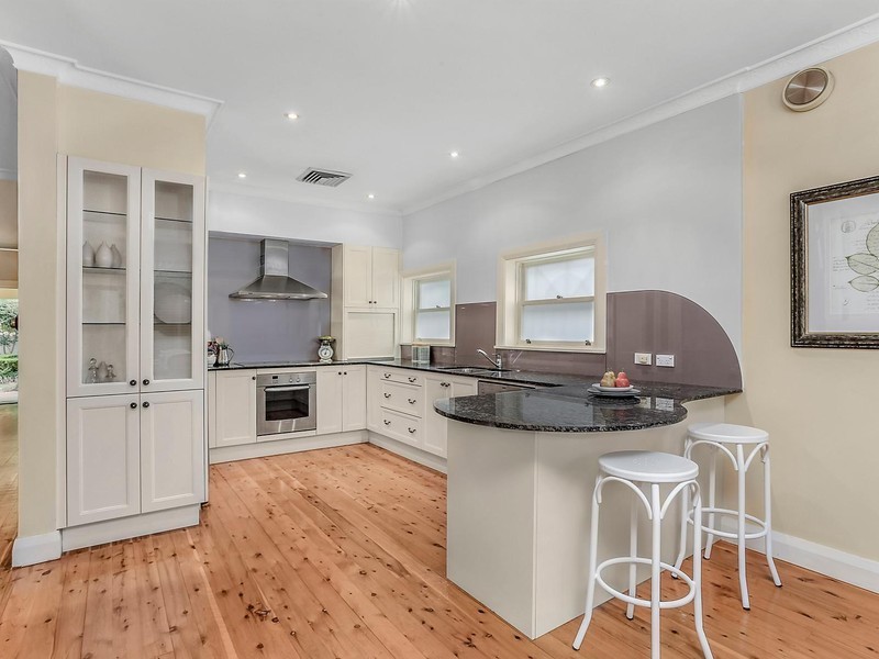 26 Robert Street, Willoughby NSW 2068