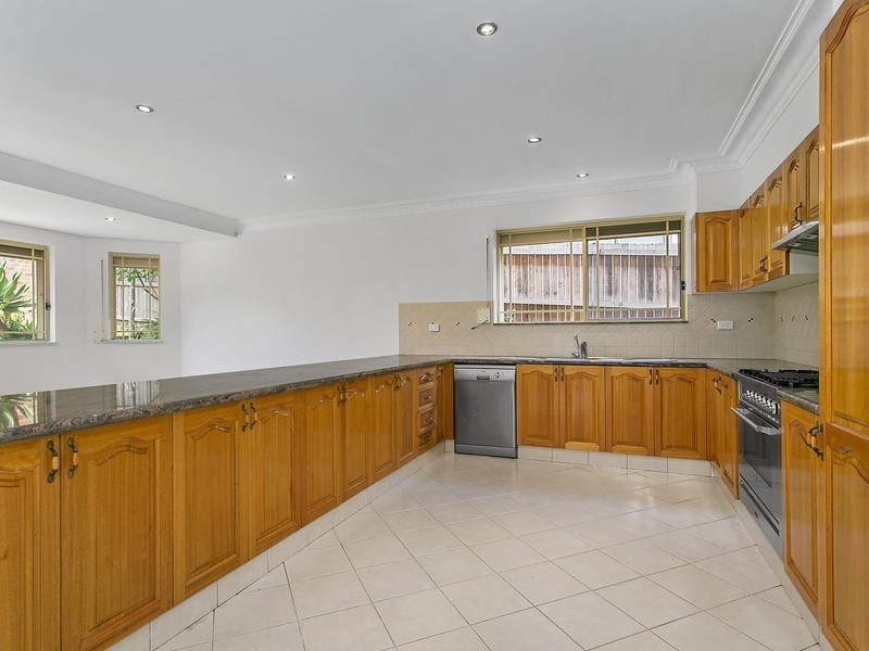 31 Douglas Avenue, Chatswood NSW 2067