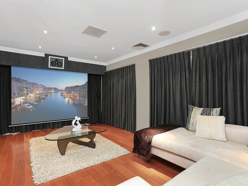 12A Victoria Avenue, Willoughby NSW 2068