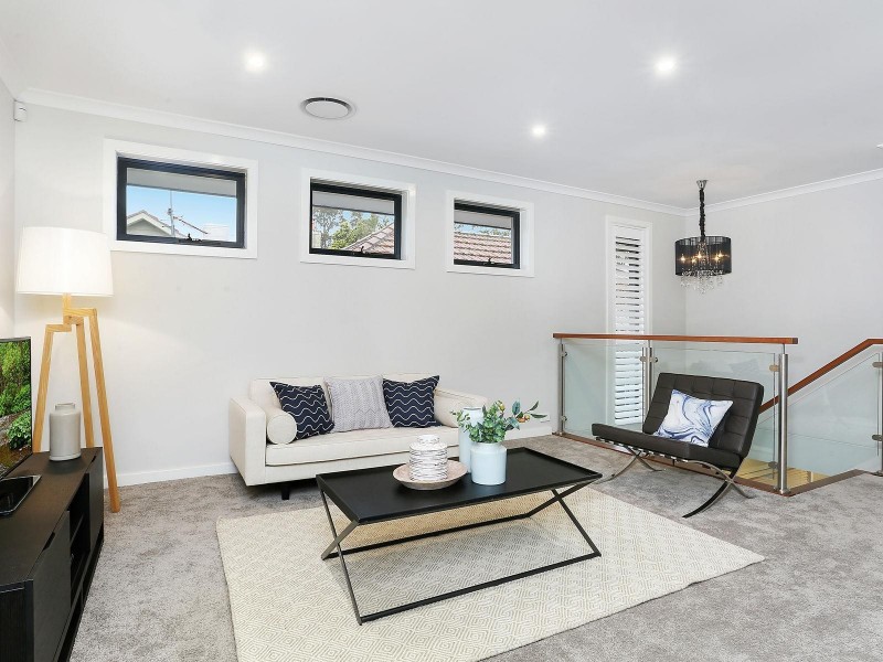 35 Fourth Avenue, Willoughby NSW 2068