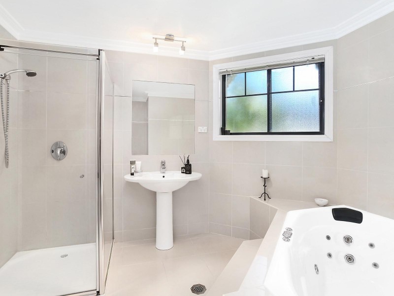 51A Hawthorne Avenue, Chatswood NSW 2067