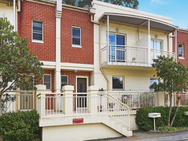 31 Walkers Drive, Lane Cove NSW 2066