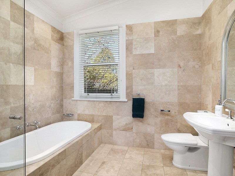 16 Waratah Street, Roseville NSW 2069