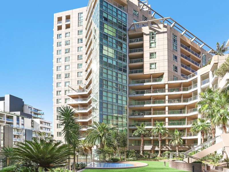 909/2B Help Street, Chatswood NSW 2067