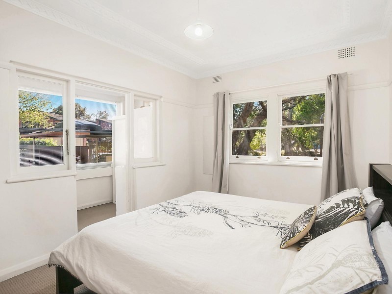 10 Julian Street, Willoughby NSW 2068