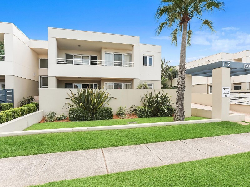 28/122 Ocean Street, Narrabeen NSW 2101