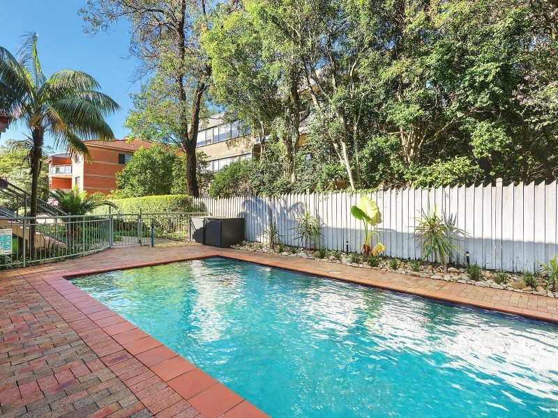 13/11 Goodchap Road, Chatswood NSW 2067