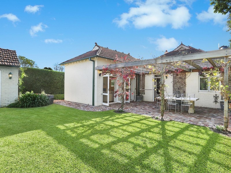 12 Hopetoun Avenue, Chatswood NSW 2067