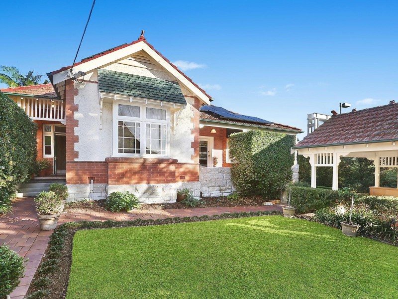 12 Hopetoun Avenue, Chatswood NSW 2067