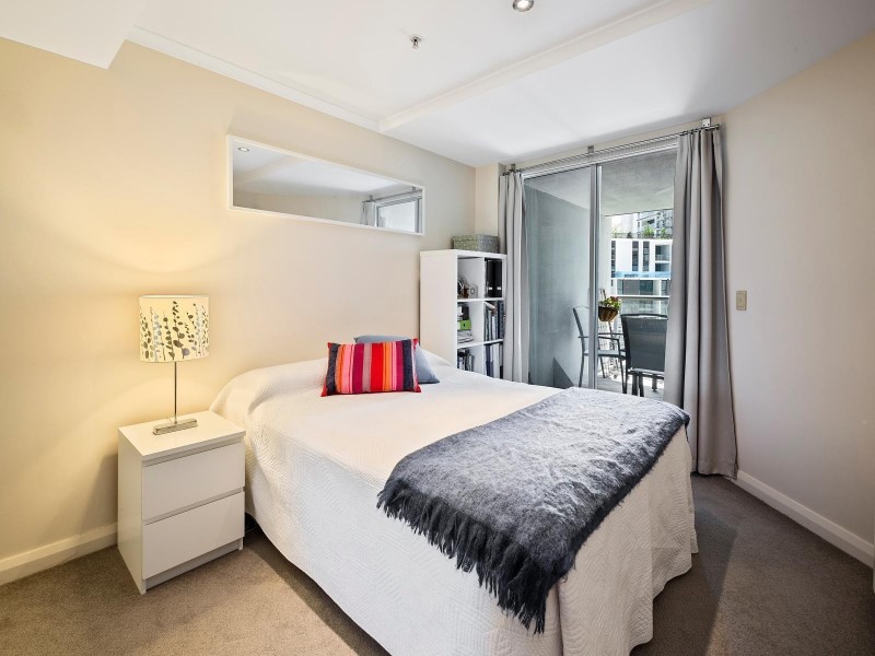 609/2A Help Street, Chatswood NSW 2067