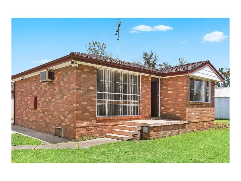 28 Hoyle Drive, Dean Park NSW 2761