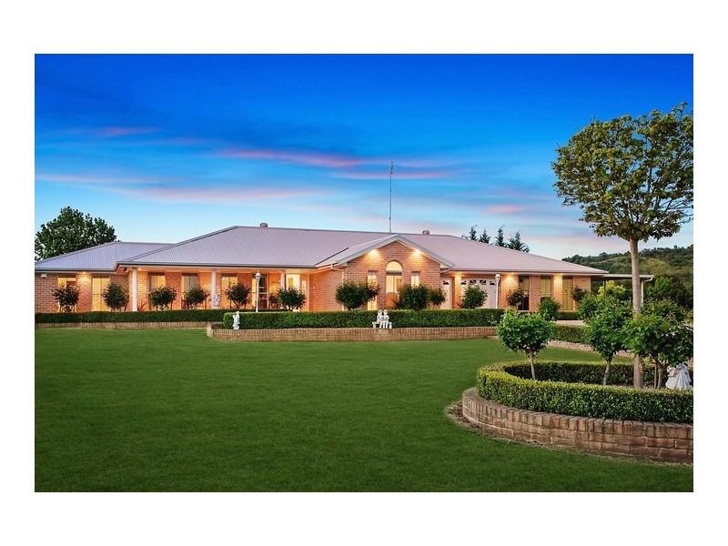 1 Davies Place, Picton NSW 2571