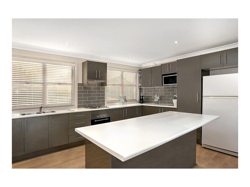 1 Davies Place, Picton NSW 2571