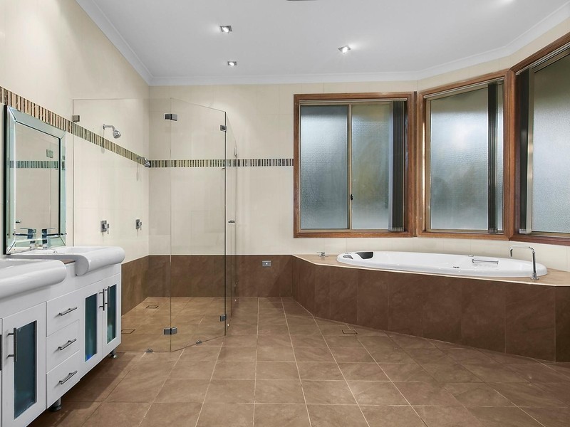 37 Dredge Avenue, Douglas Park NSW 2569