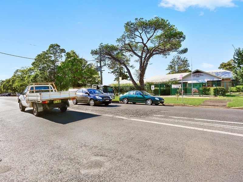 21 Oaks Street, Thirlmere NSW 2572