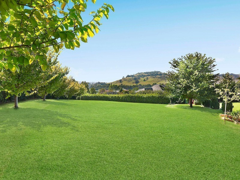 16 Stargard Crescent, Picton NSW 2571