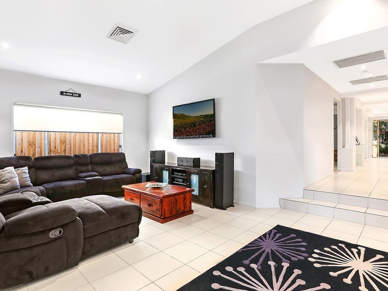 5 Folkes Street, Elderslie NSW 2570