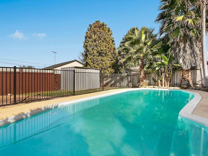 74 Berallier Drive, Camden South NSW 2570