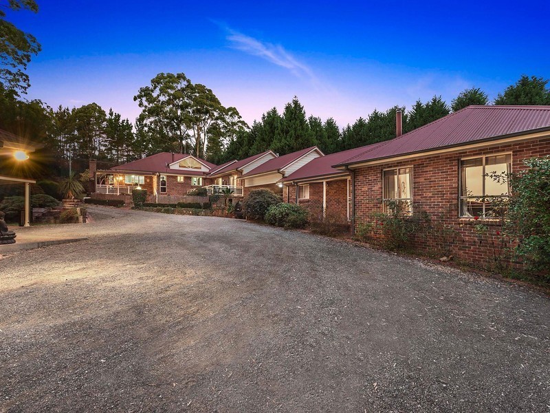 8 Amber Close, Alpine NSW 2575