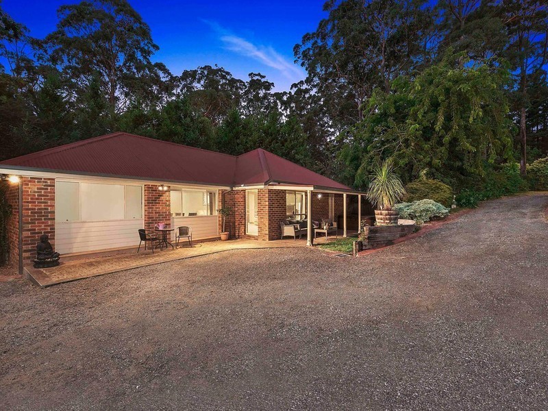 8 Amber Close, Alpine NSW 2575