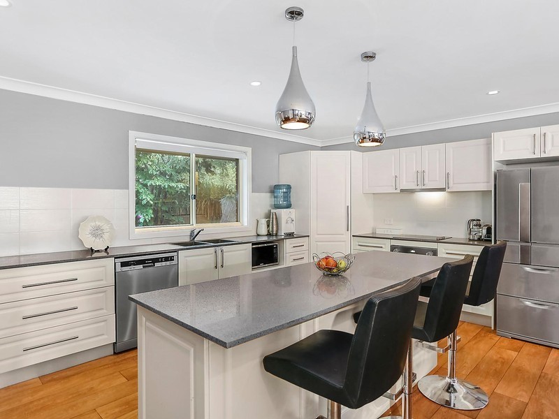 8 Amber Close, Alpine NSW 2575