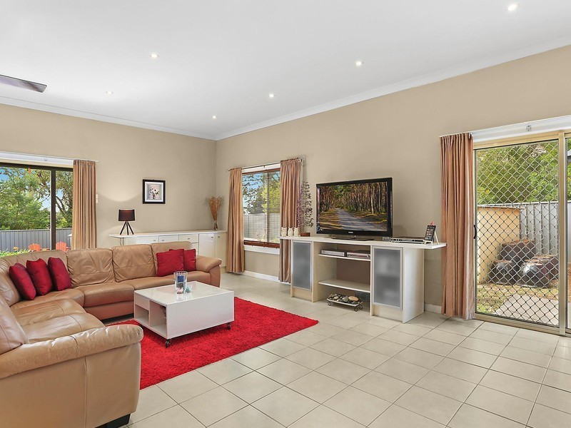 6 Steveys Forest Road, Oakdale NSW 2570