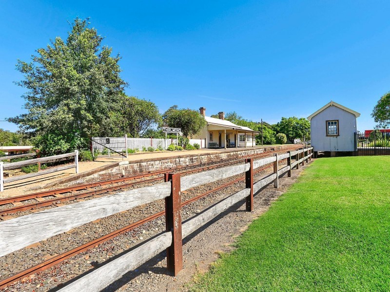 “Brundah Heights” 55 Brundah Road, Thirlmere NSW 2572