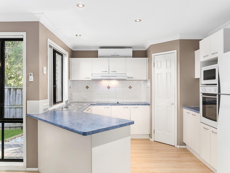 4 Classers Place, Currans Hill NSW 2567