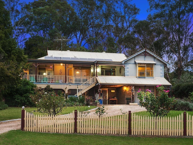 22 Myrtle Creek Avenue, Tahmoor NSW 2573