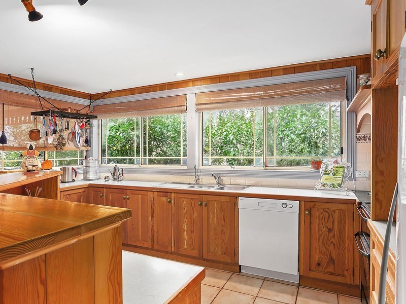 22 Myrtle Creek Avenue, Tahmoor NSW 2573