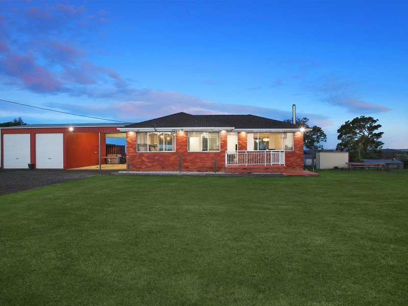 77 Binalong Road, Belimbla Park NSW 2570