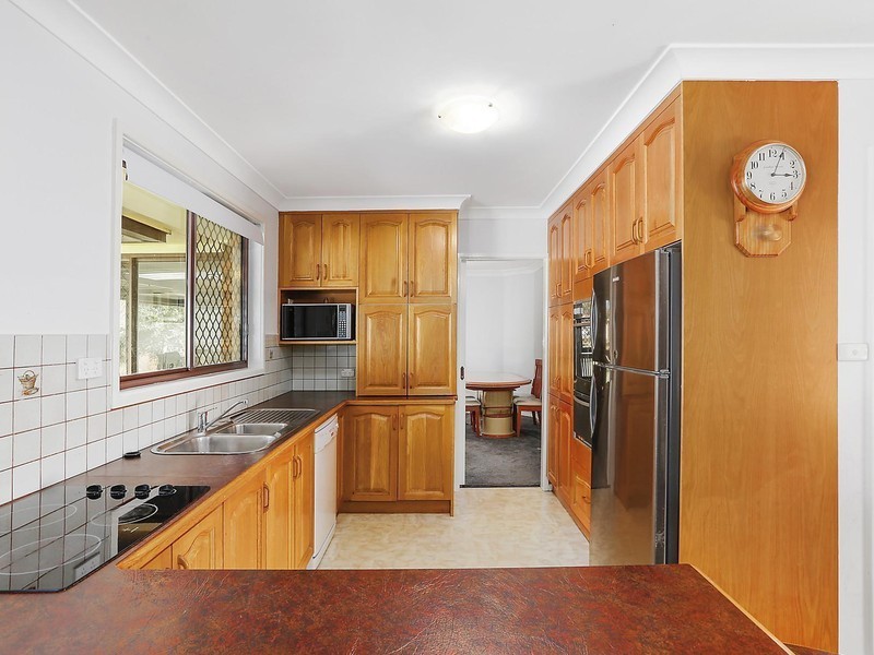 1 Kevin Place, Thirlmere NSW 2572