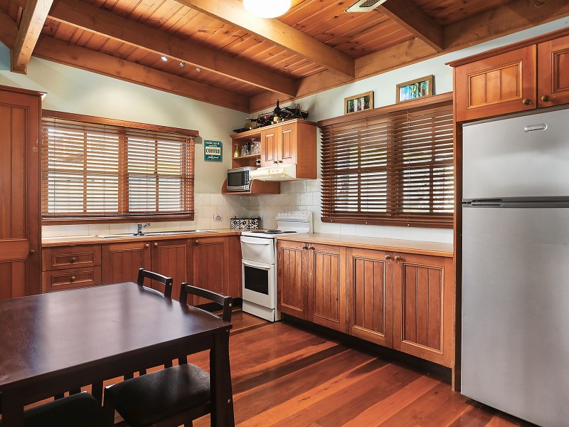 26 Myrtle Creek Avenue, Tahmoor NSW 2573