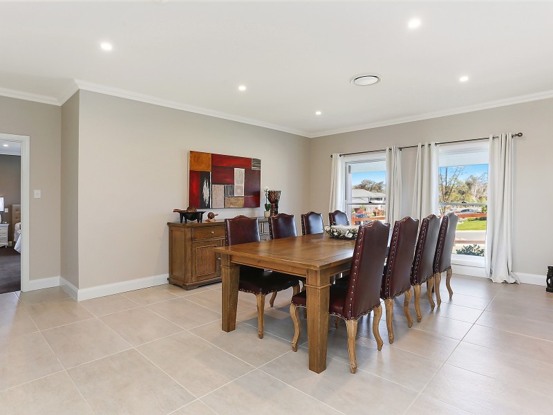 6 Sutton Crescent, Wilton NSW 2571