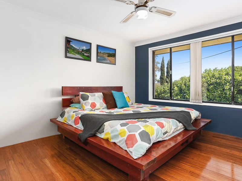 2 Barrie Place, Leumeah NSW 2560