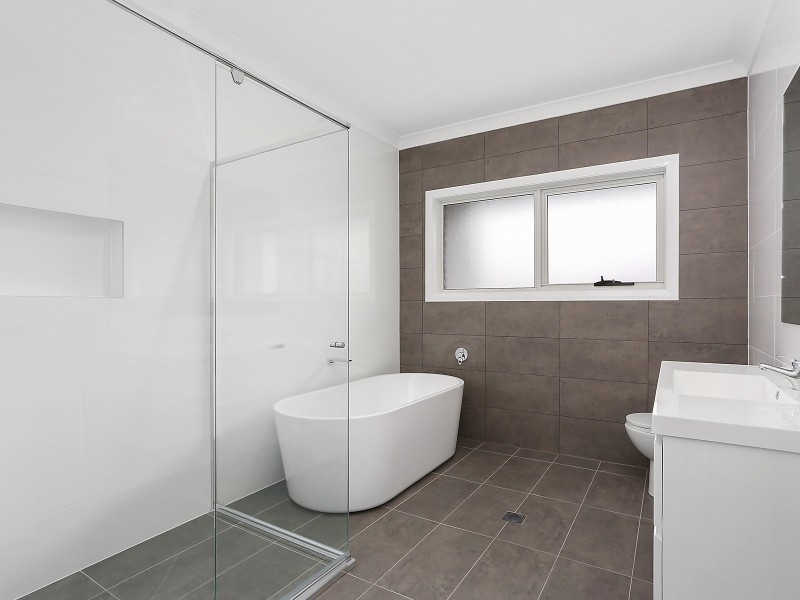 15 Yallambi Street, Picton NSW 2571