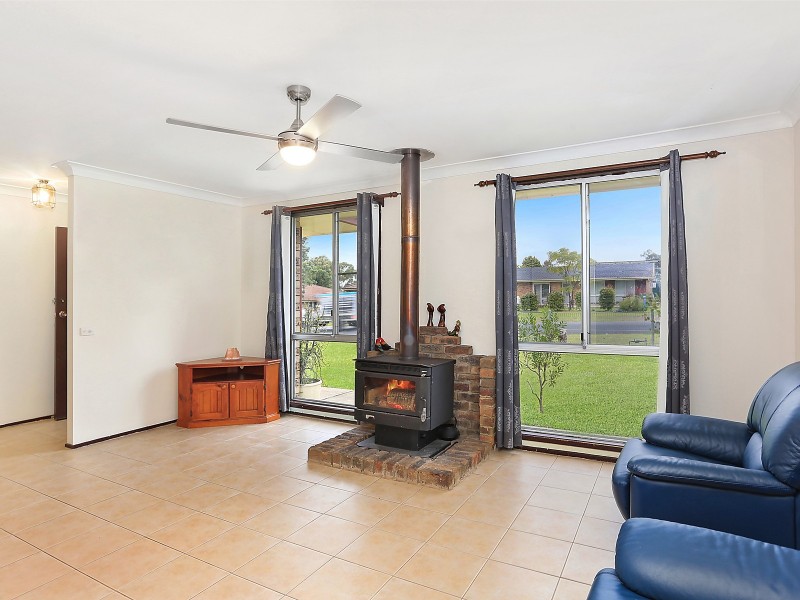 13 Hunter Street, Tahmoor NSW 2573