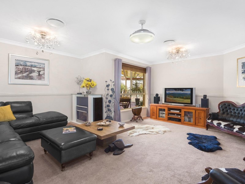 1 Cassinia Place, Mount Annan NSW 2567