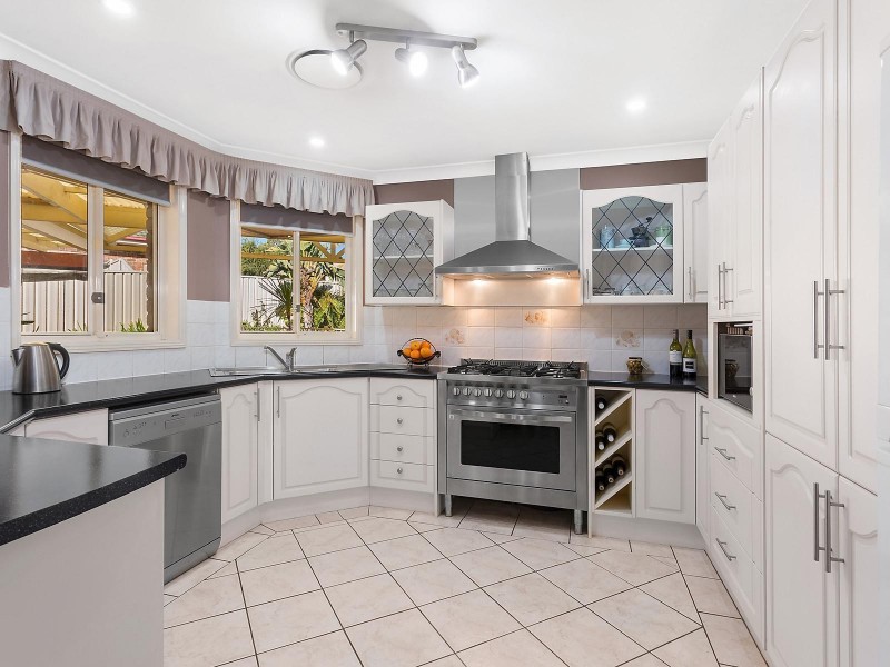 1 Cassinia Place, Mount Annan NSW 2567