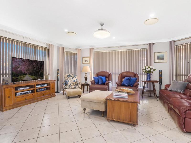 1 Cassinia Place, Mount Annan NSW 2567