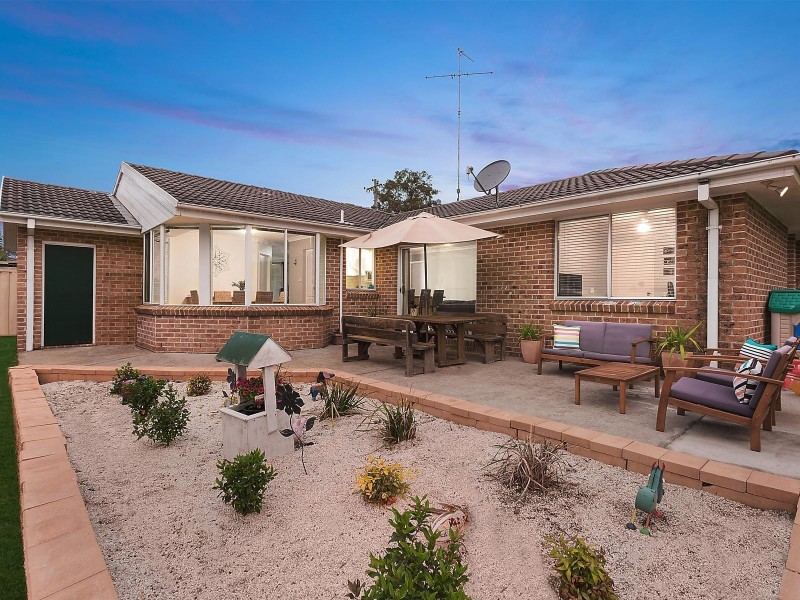 5 Westbourne Avenue, Thirlmere NSW 2572