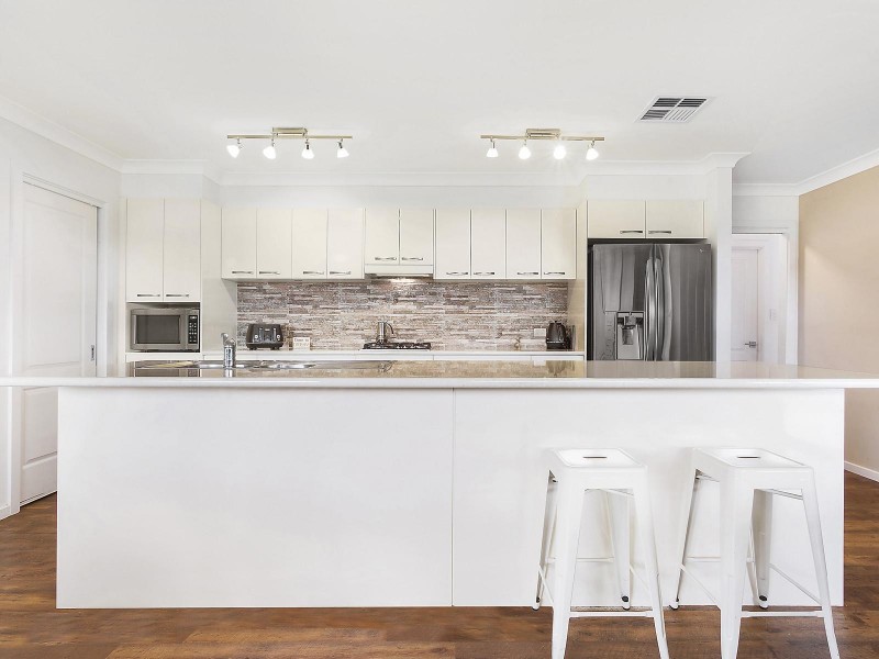 8 Pimlico Avenue, Currans Hill NSW 2567