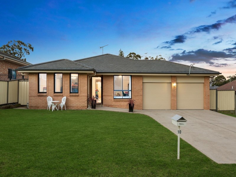 10 Laura Street, Hill Top NSW 2575